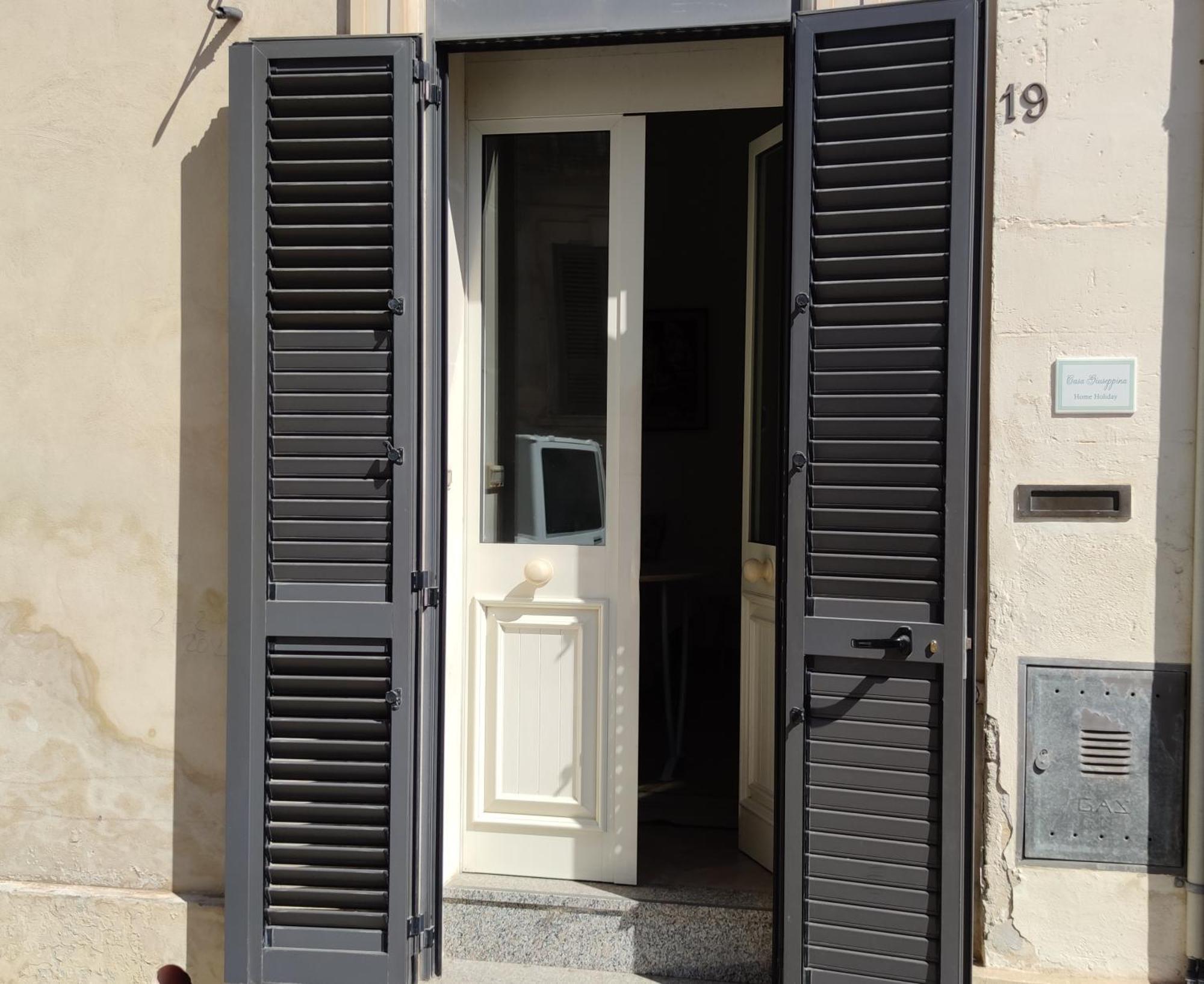 Casa Giuseppina Lecce Villa Bagian luar foto